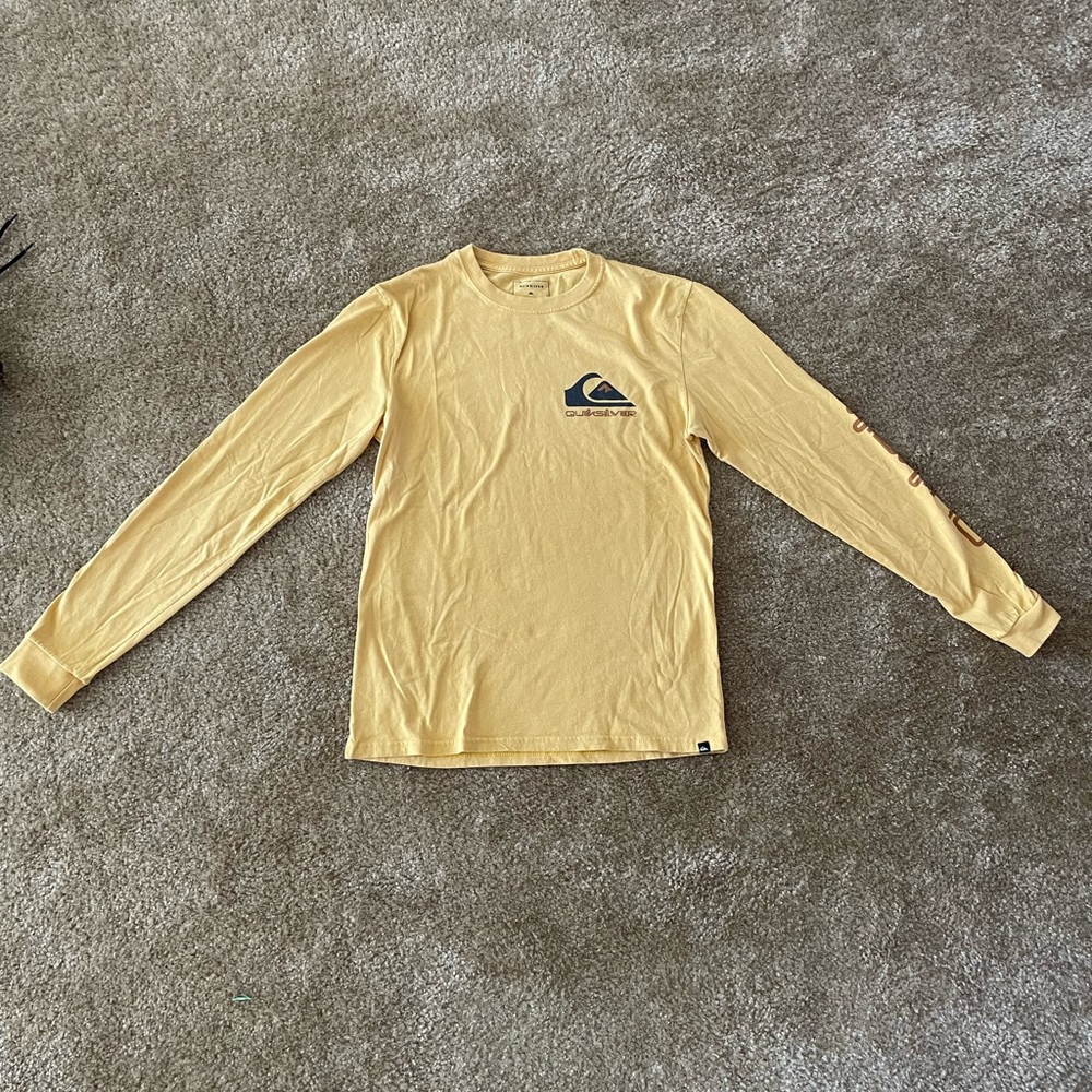 Quiksilver small men’s t shirt long sleeve yellow black